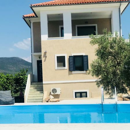 Villa Duchess Pteleós Dış mekan fotoğraf