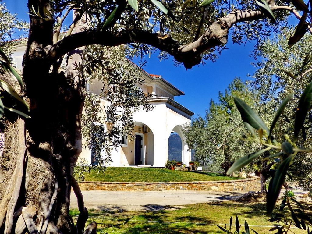 Villa Duchess Pteleós Dış mekan fotoğraf