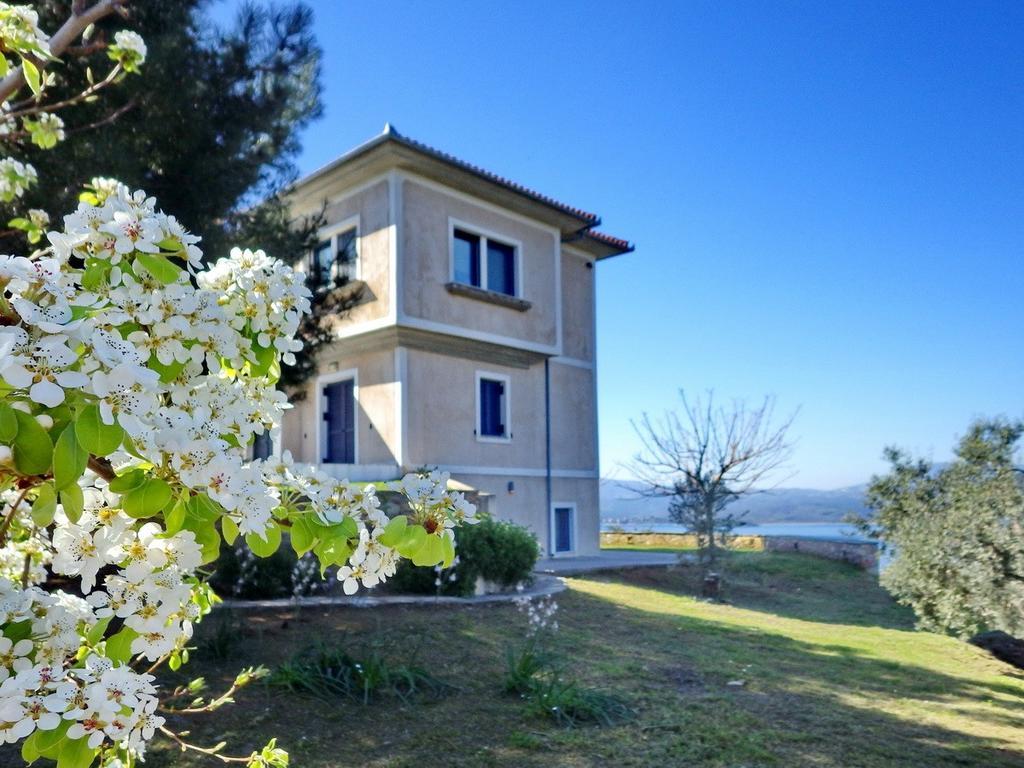 Villa Duchess Pteleós Dış mekan fotoğraf